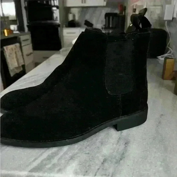 Black Chelsea Boots Men Flock Slip-On Business Men Short
Boots Size 39 - Picture 4 of 9